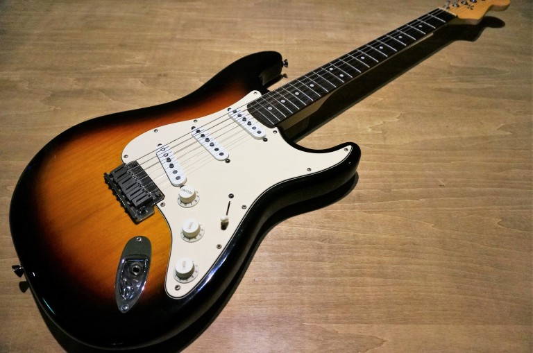 配線手直し Stratocaster